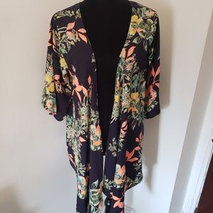 Florescent floral kimono NWOT